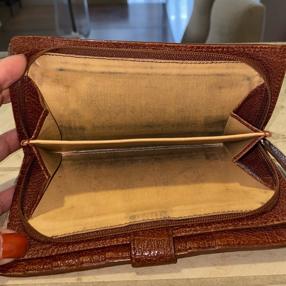 Authentic Bottega Veneta Wallet - Picture 6 of 10